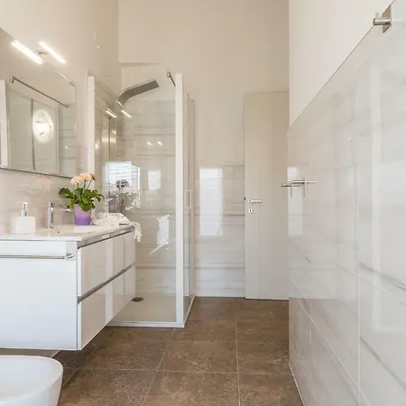 Cimadolmo Prosecco And History Daire