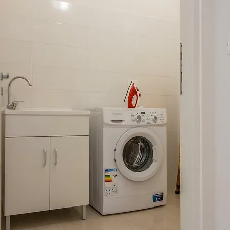 Cimadolmo Prosecco And History Daire Stabiuzzo