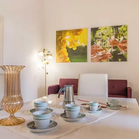 Cimadolmo Prosecco And History Apartamento