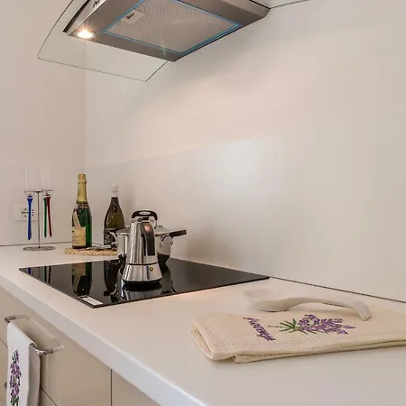 Daire Cimadolmo Prosecco And History *