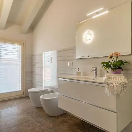 Cimadolmo Prosecco And History Apartamento *