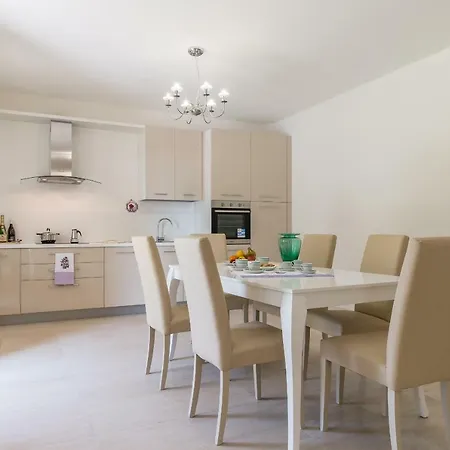 Daire Cimadolmo Prosecco And History *